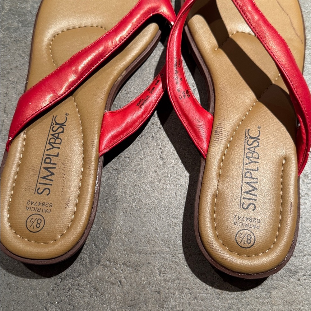 Simply Basic Women's Red Sandals Sz 8.5 - Picture 7 of 7